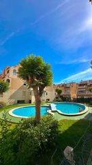 Apartament a Antonio Machado. Gran apartamento en torrevieja2 hab, 1 baño