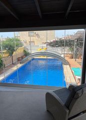 Apartament a La Zenia. Gran vivienda en planta baja con piscina privada en la zenia 3 h
