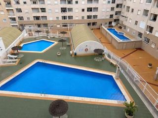 Apartment in El Molino. Gran apartamento en torrevieja 2 hab, 1 baño