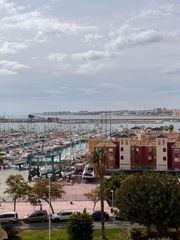 Apartament a Puerto Deportivo