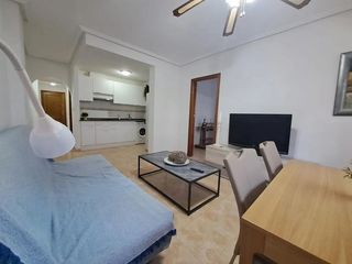 Piccolo appartamento in Puerto Deportivo. Gran apartamento en torrevieja 2 hab, 1 baño