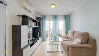 Apartament a Puerto Deportivo. Gran apartamento en torrevieja 2 hab,  1baño