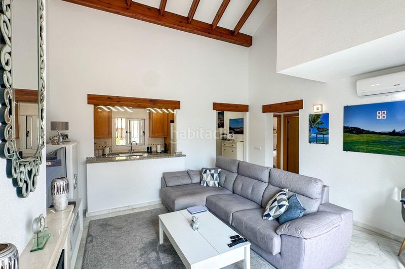 Foto c2a2221f-6e7e-475a-82fa-80582753b084. Casa adossada a Algorfa