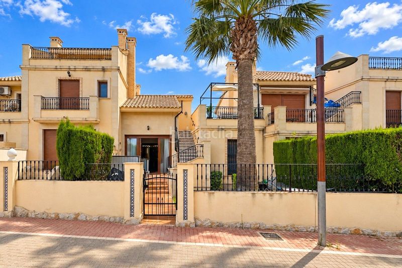 Foto c66d89cc-9a9a-4dd7-a3a9-0bdb42d82922. Casa adossada a Algorfa