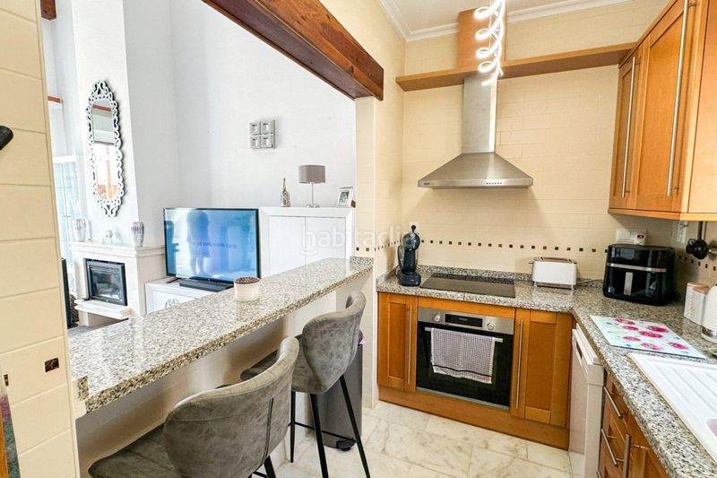 Foto f35318ec-e522-4b19-bf1a-948c40b63e10. Casa adossada a Algorfa