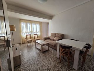 Lloguer Pis a Avenida Alemania-Italia. Luminoso piso en vila real