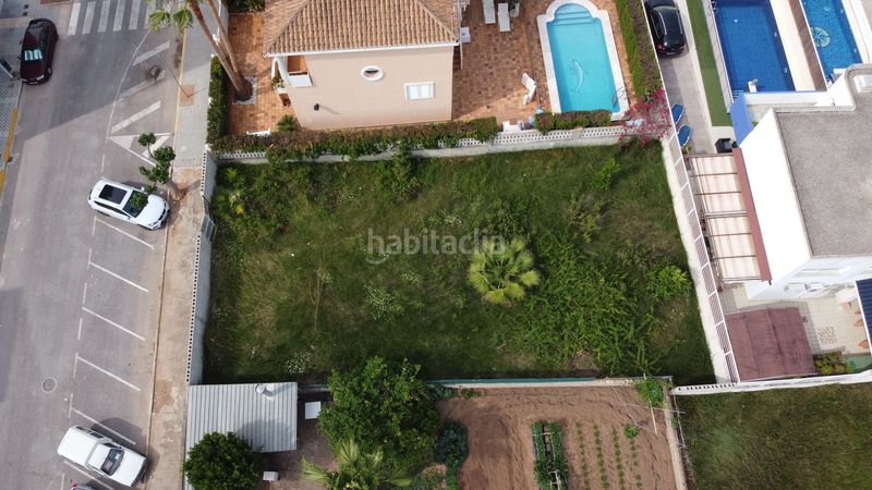 Foto d521c846-41bb-49da-8a0c-34c655f9c634. Terreno residencial solar urbano independiente edificable en Nules