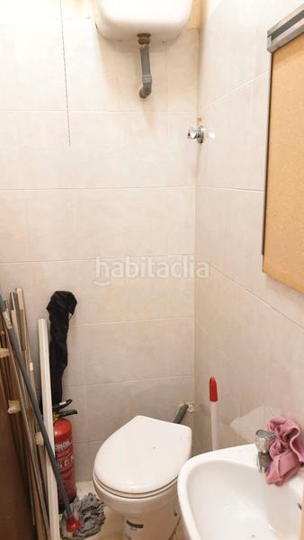 Foto d7f9f06f-3b35-4db0-9425-da76488f6d73. Local comercial a Baix Guinardó Barcelona