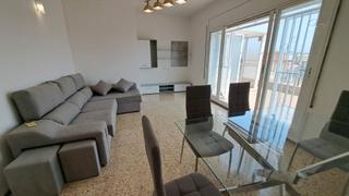 Rent Penthouse  Carrer de la marina. Magnifico sobre ático