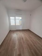 Location Appartement  Carrer de josep serrano. Magnifico piso