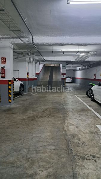 Foto e501b5f8-f7ec-4f10-ab09-1f94e8636d5d. Aparcament de moto a Baix Guinardó Barcelona