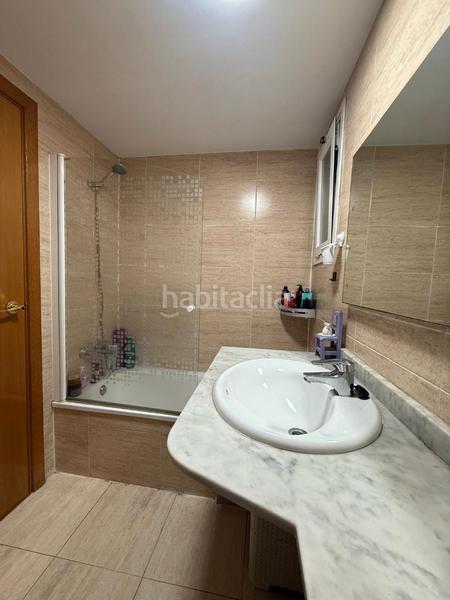 Foto 14486fab-3f87-4524-8b9a-50b0d2fe772e. Piso precioso y luminoso piso con trastero y parking opcional. listo para entrar a vivir en Badalona