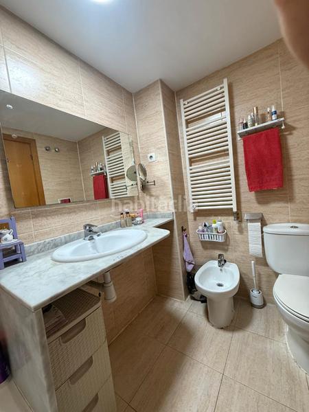 Foto bdebc3c6-c0bd-470d-be98-19c7e1bafe98. Piso precioso y luminoso piso con trastero y parking opcional. listo para entrar a vivir en Badalona