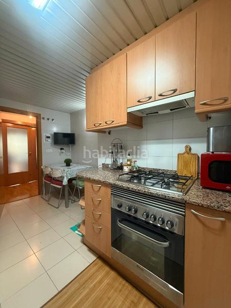Foto d6cbb83c-6a5b-40fe-8c26-a7ddfbf2d259. Piso precioso y luminoso piso con trastero y parking opcional. listo para entrar a vivir en Badalona