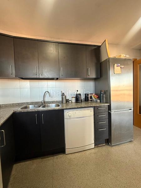 Foto b18bfdfd-a8ae-4529-aac2-23b2fc88f9c3. Appartement avec chauffage dans Santa Rosa Santa Coloma de Gramenet