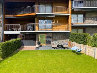 Flat  Rue de la gare 2. Bajo con jardín privado en sainteléocadie