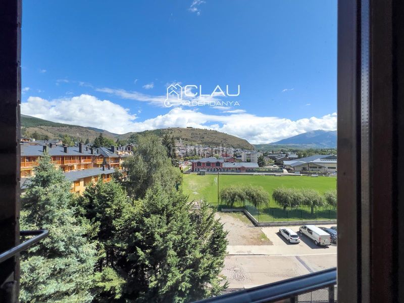 Foto a9ee24bf-be3a-4d0b-993c-e83f48715476. Lloguer pis amb calefacció aparcament a Llívia