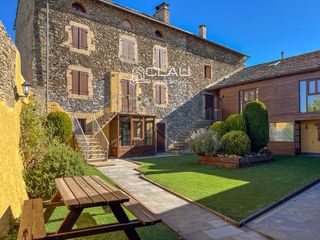 Rent Duplex in De nuria 3. Dúplex en err confort y estilo en una casa ceretana reformada