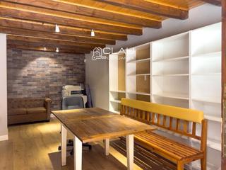 Lloguer Local Comercial a Capita canal 12. Local ideal oficina en el centro de puigcerdà