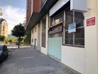 Local Comercial  Calle fernando el católico