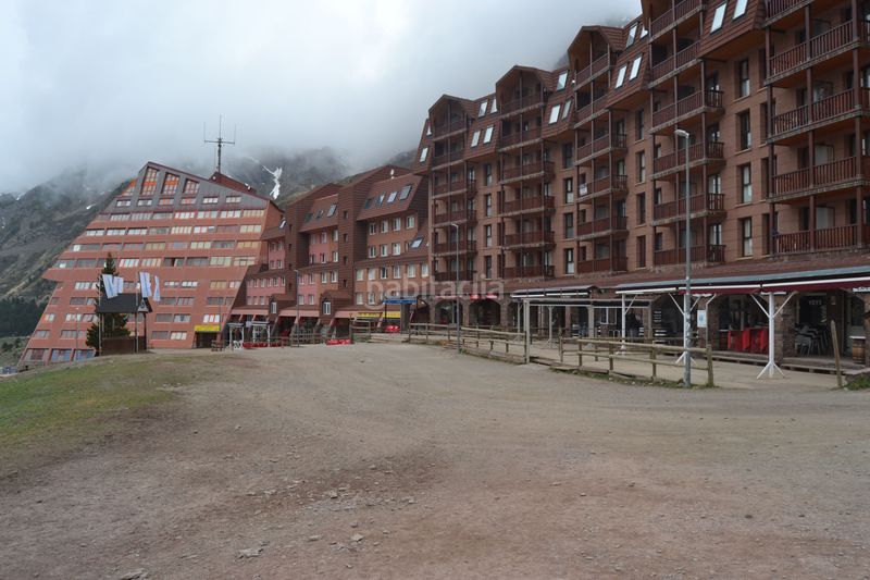 Foto 3644b474-abd8-4e5b-9c27-9168375bbcfd. Local comercial amb calefacció a Aisa