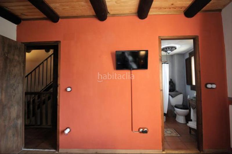 Foto 26616720-4cfc-4a23-a755-df59399b8266. Chalet con camino riscaldamento parcheggio piscina in Jaca