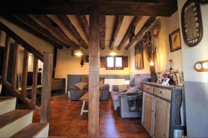 Foto ac224e3c-9733-4ddc-bdee-d827a9219165. Chalet con camino riscaldamento parcheggio piscina in Jaca