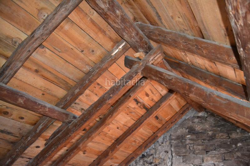 Foto f1263311-b078-46a6-879d-83687e345381. Haus in Aisa