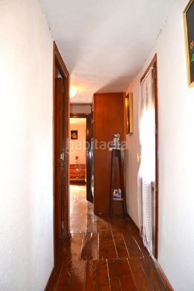 Foto f4d25e31-da73-4440-8e44-6d5daafe9c45. Haus in Aisa