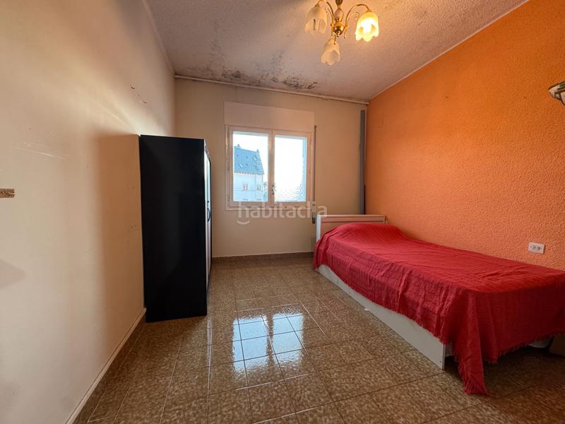 Foto 1968d419-f1bc-4894-afb4-e58d71e5bedb. Pis a calle valle de hecho 4 a Centro - Llano Samper Jaca