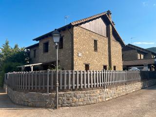 Chalet in Castiello de Jaca. Chalet adosado en venta en camino eras, 5 castiello de jaca