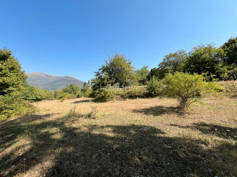 Foto 5045a375-8c32-467d-b164-fb2bf2738f44. Finca rústica a calle única 52 a Broto