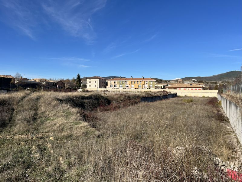 Foto f56f33ee-fb8c-4488-883a-0987f2b76ed3. Terreno residenziale in Santa Cilia de Jaca