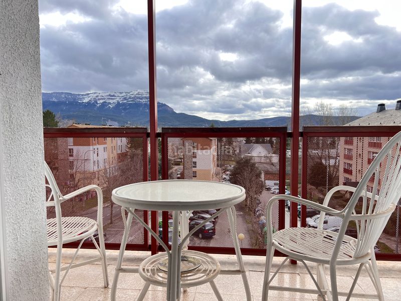 Foto 0fafb03a-72cb-4a0e-86af-5c860402be62. Àtic a Estación Jaca