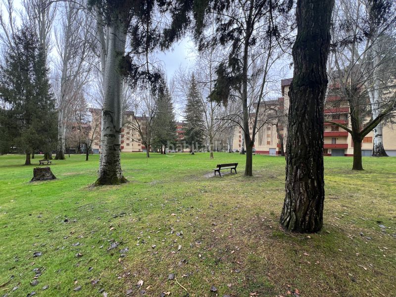 Foto a7f3f5ad-34f5-44d5-a9fe-02e34ada6c1f. Attico con piscina in Membrilleras - Levante Jaca