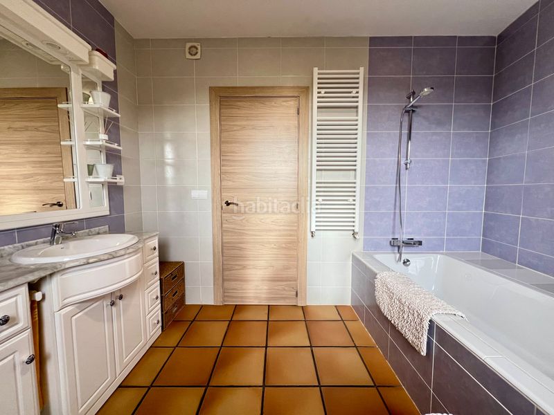 Foto c9684da4-f879-489f-b321-cc05dcd47fe1. Casa amb calefacció a Ayerbe