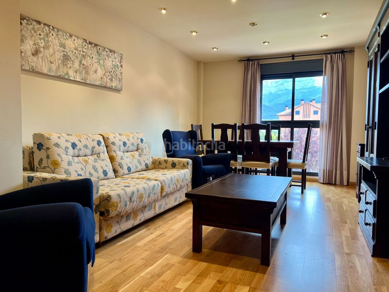 Foto 3a12c3c9-706e-410e-a849-7b7a9f250a9e. Flat with heating parking pool in Llano de la Victoria Jaca
