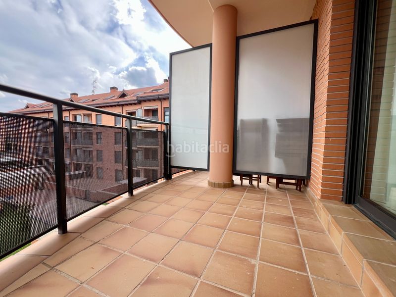 Foto 579a14ba-d2e0-444d-9523-1be7c2ebd35f. Flat with heating parking pool in Llano de la Victoria Jaca