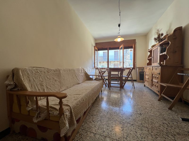 Foto 593178a4-c496-4022-9c51-17a99e5d517f. Flat in calle benito pérez galdós 13 in Ansó