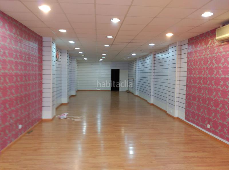 Foto c9136690-9506-4179-a3fb-5a66da433301. Locale commerciale in Concòrdia Sabadell