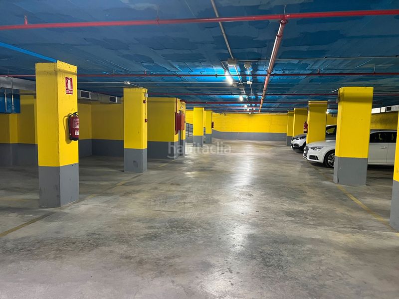 Foto 310a6589-9ab3-42c3-bea9-bf9900de9e39. Autoparkplatz in Creu Alta Sabadell