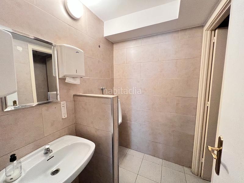 Foto d5efd496-4edb-446c-af56-4c9357e491a4. Business premise with heating in Centre-Eixample-Can Llobet Barberà del Vallès