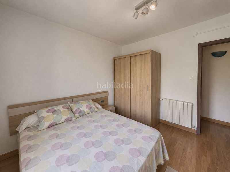 Foto e0a94cd9-20f1-4840-8d7f-e18d10975f2b. Flat with heating in Les Termes Sabadell