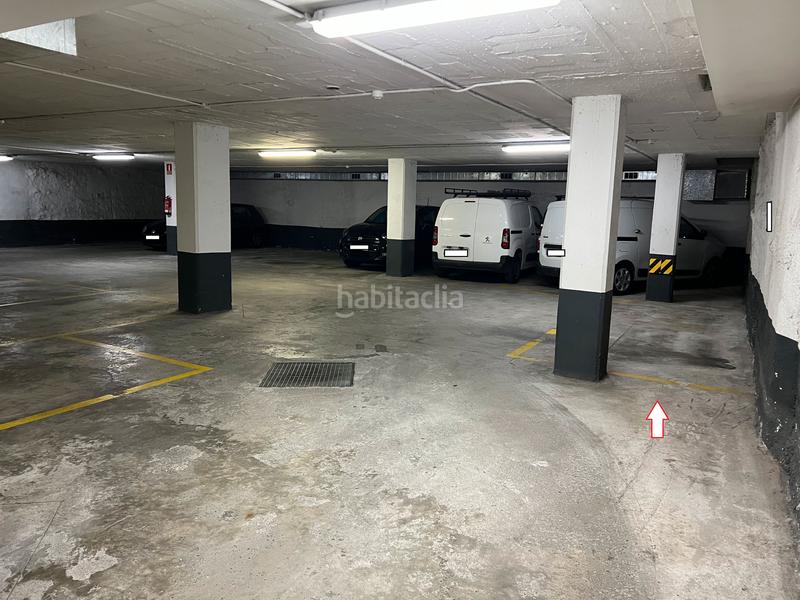 Foto f71fa195-2b8a-4576-b6c8-30f9597b6361. Posto auto in Centre Sabadell