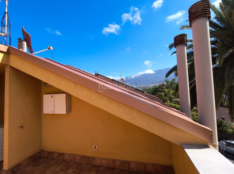 Foto c878b6dd-024e-4a27-a0a6-577b91766463. Casa bifamiliare in tf-322 6d in La Perdoma - San Antonio - Benijos Orotava (La)