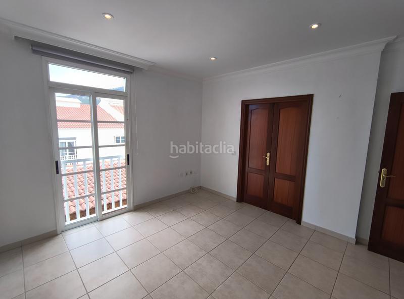 Foto 52af5272-f8e3-4b99-8709-bbaa5104c424. Chalet gran potencial que tiene el inmueble en Centro Orotava (La)