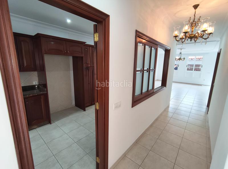 Foto b0f7625c-b9b6-44aa-9d7f-e854ac8e31d4. Chalet gran potencial que tiene el inmueble en Centro Orotava (La)