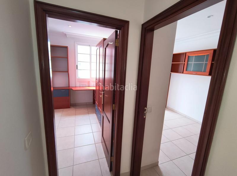 Foto b863ced1-e2a6-4e1a-b931-a61c7d491892. Chalet gran potencial que tiene el inmueble en Centro Orotava (La)