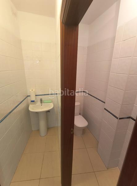 Foto bc6829f3-89d7-4c15-8e32-d0cbad2fa694. Locale commerciale in calle la hoya 14 in Zona Martiánez Puerto de la Cruz
