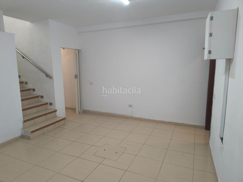 Foto df25e427-fc8f-43de-ac1d-f707928a038c. Locale commerciale in calle la hoya 14 in Zona Martiánez Puerto de la Cruz